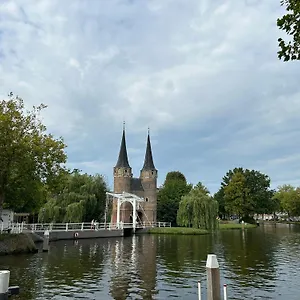 https://beautiful-house-in-delft.utrechthotels.net